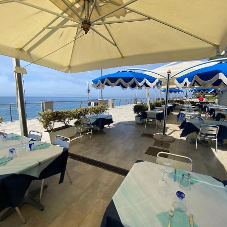 Caravella Hotel Deiva Marina Eksteriør billede