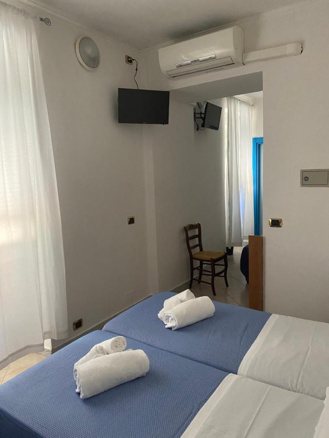 Caravella Hotel Deiva Marina Eksteriør billede